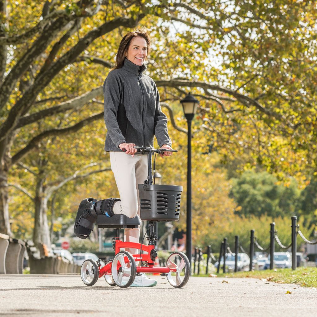 Drive Medical Nitro™ Glide Knee Walker